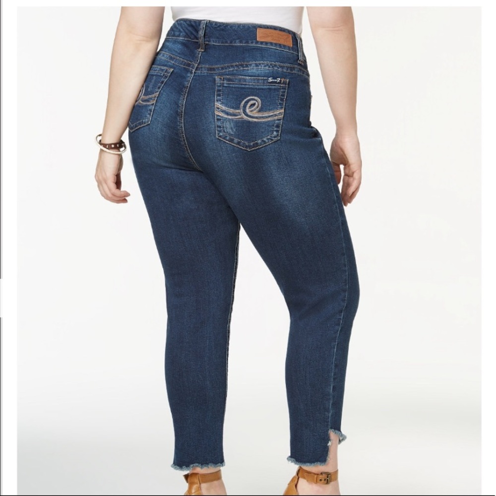 Seven7 Ripped Jeans, Plus Size 14W - Picture 2 of 5